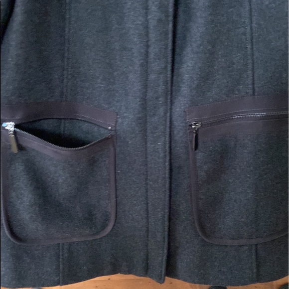 Vince Camuto Wool charcoal gray coat size Medium - Picture 6 of 10